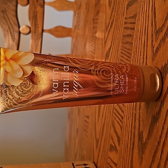 Bath and Body Works body cream - Picture 5 of 5